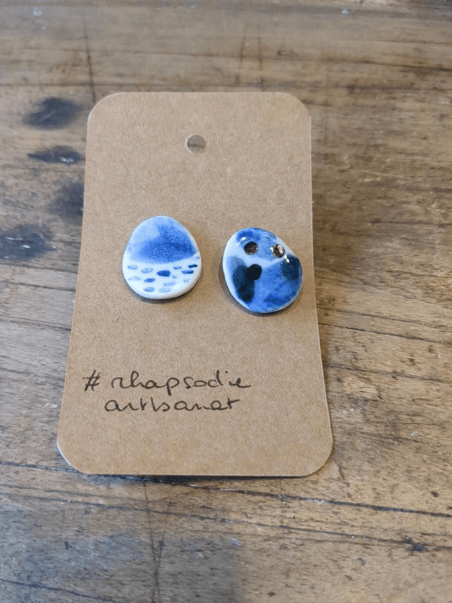 Boucles d&#039;oreilles  dépareillées 